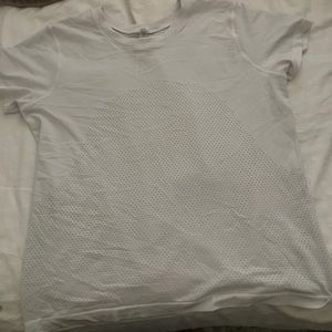 Lulu lemon workout shirt